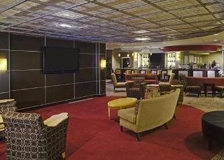 Hotel Cambria Suites