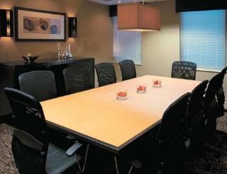 Hotel Cambria Suites