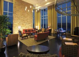 Hotel Cambria Suites