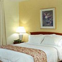 Hotel Towneplace Suites By Marriott Detroit Dearborn