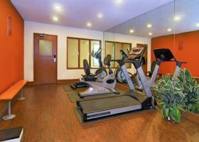Hotel Comfort Suites