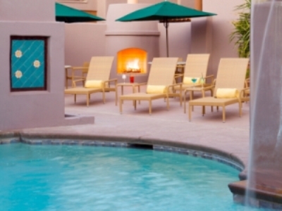 Hotel Lodge On The Desert