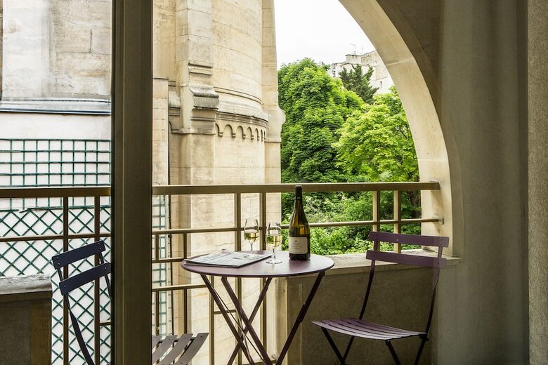 Hotel Royal Garden Champs-elysees