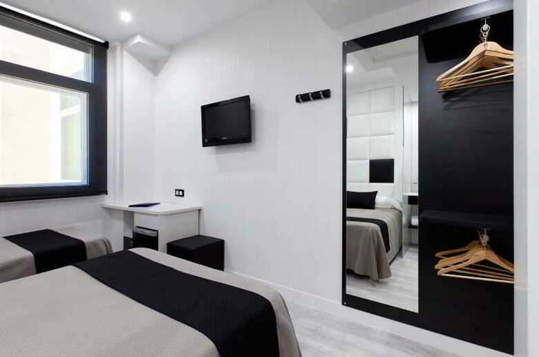 Hotel Avenida De Espa�a