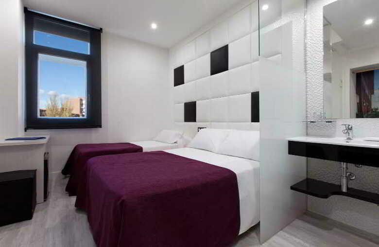 Hotel Avenida De Espa�a