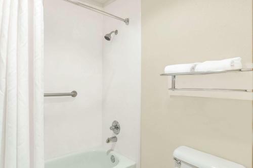Hotel Super 8 By Wyndham North Little Rock/mccain