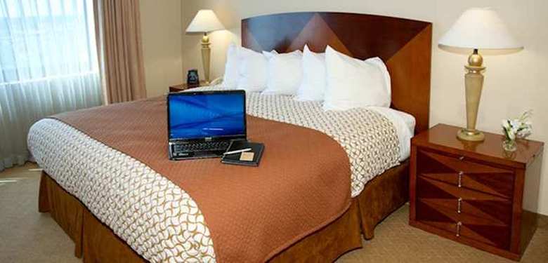 Hotel Embassy Suites  Detroit - Southfield