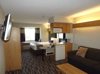 Hotel Microtel Inn & Suites