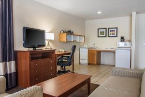 Hotel Comfort Inn & Suites