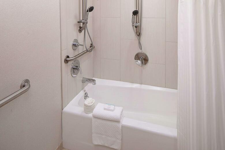 Hotel Embassy Suites Boston - Marlborough