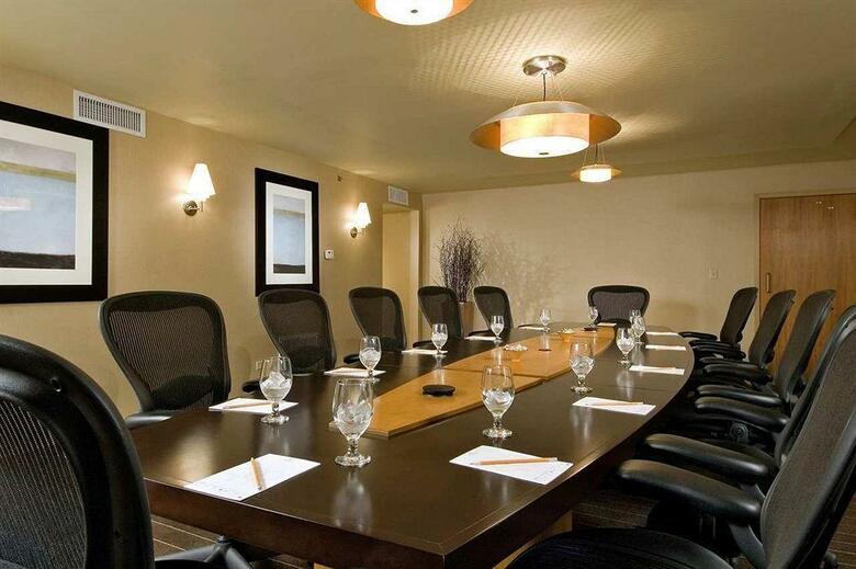 Doubletree Hotel Chicago - Arlington Heights