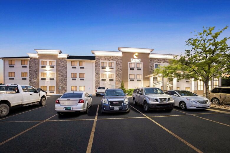 Hotel Quality Inn & Suites