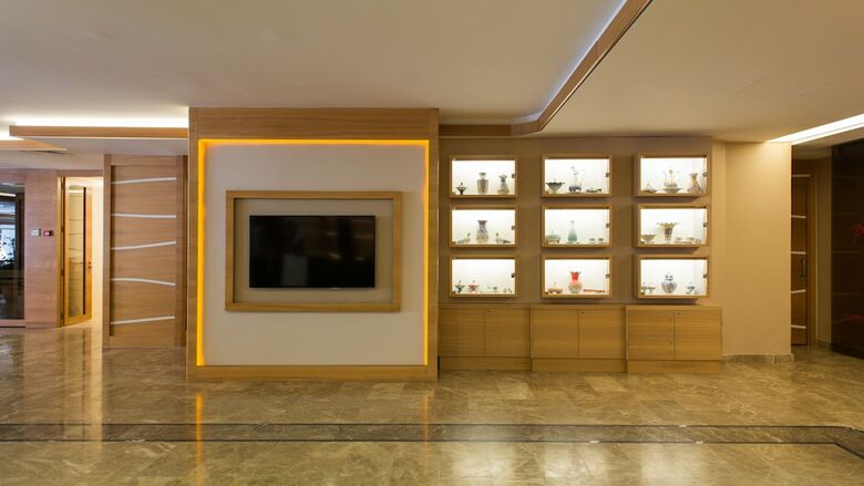 Prestige Hotel