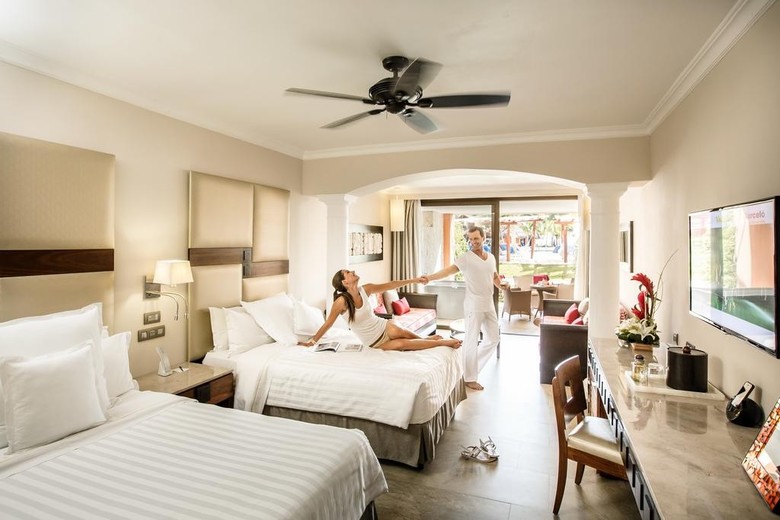 Barcelo Maya Beach Hotel