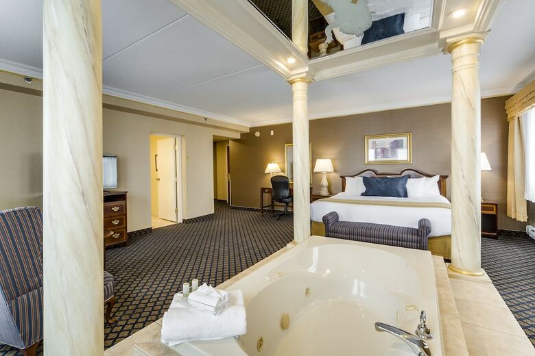 Hotel Monte Carlo Inn Vaughan Suites