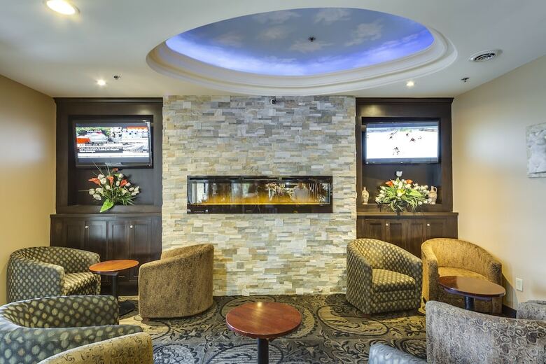 Hotel Monte Carlo Inn Vaughan Suites