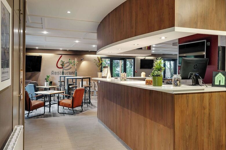Hotel Campanile Fouquieres Les Bethune(.)