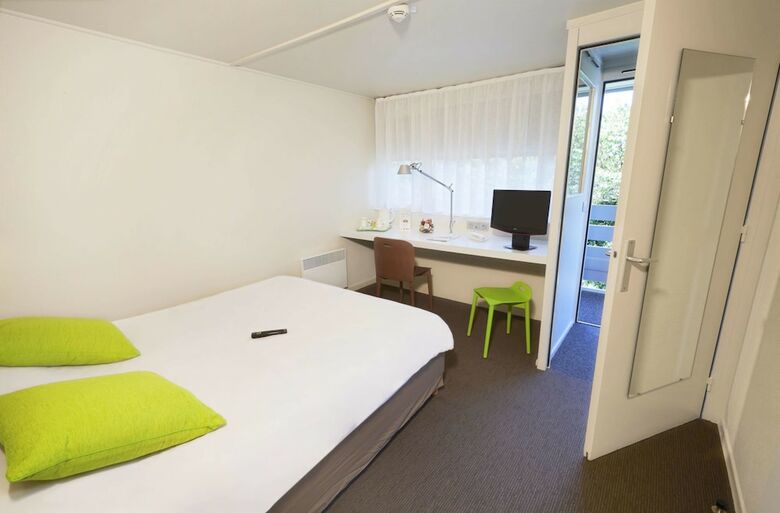 Hotel Campanile Fouquieres Les Bethune(.)