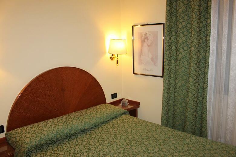 Hotel Maritan