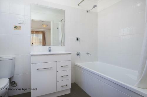 Hotel Best Western Plus Charles Sturt Suites & Apartments