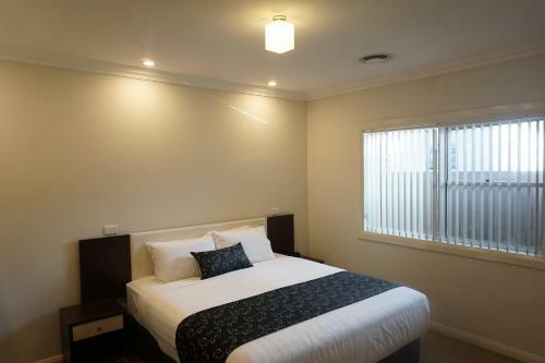 Hotel Best Western Plus Charles Sturt Suites & Apartments