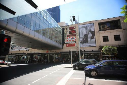 Aparthotel Heart Of Cbd Penthouse Apartment