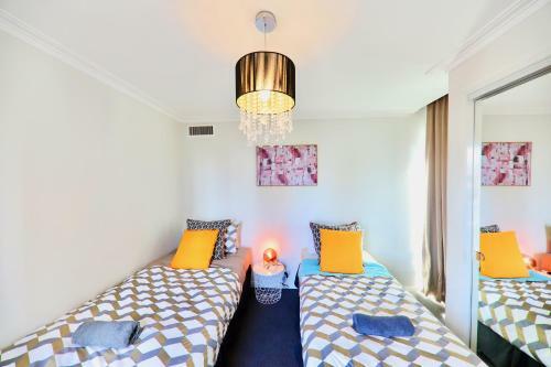 Aparthotel Heart Of Cbd Penthouse Apartment