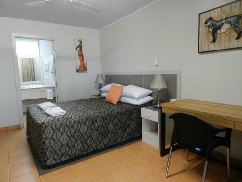 Golden Palms Motor Inn