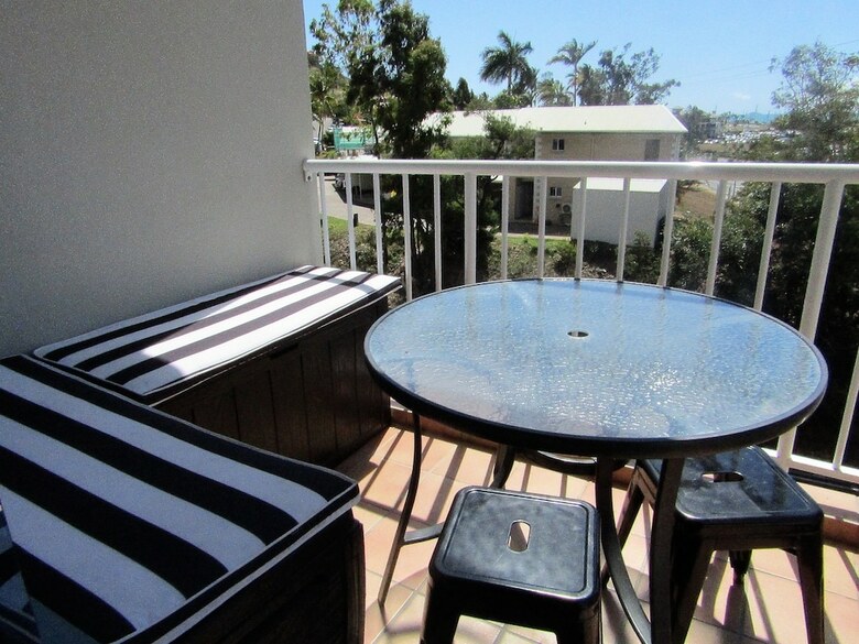 Aparthotel Coral Sea Vista Apartments
