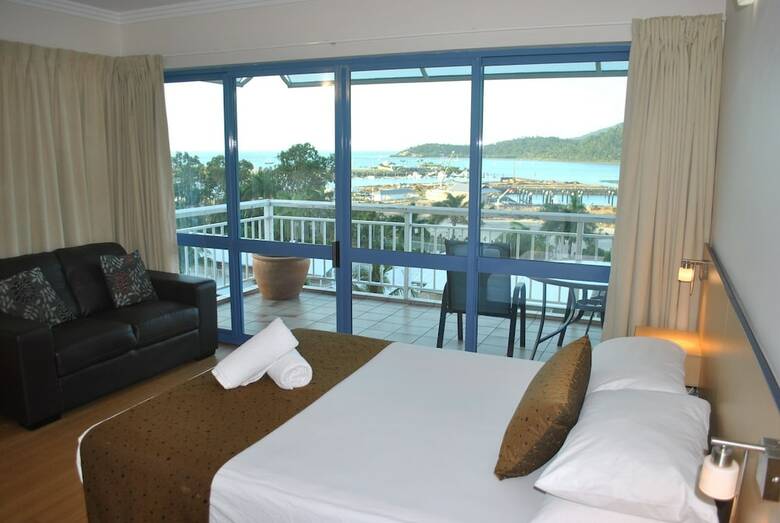 Aparthotel Coral Sea Vista Apartments