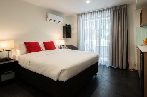 Motel Ascot Budget Inn & Apartments