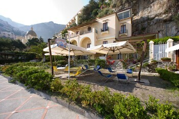 Residencia La Caravella On Positanos Beach