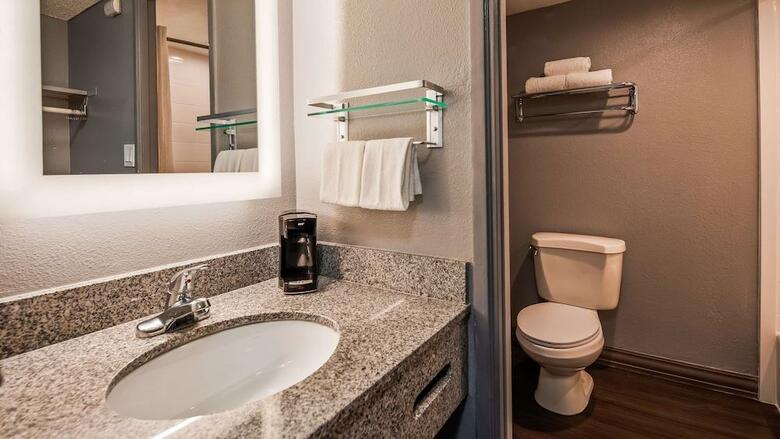 Best Western-yacht Harbor Hotel