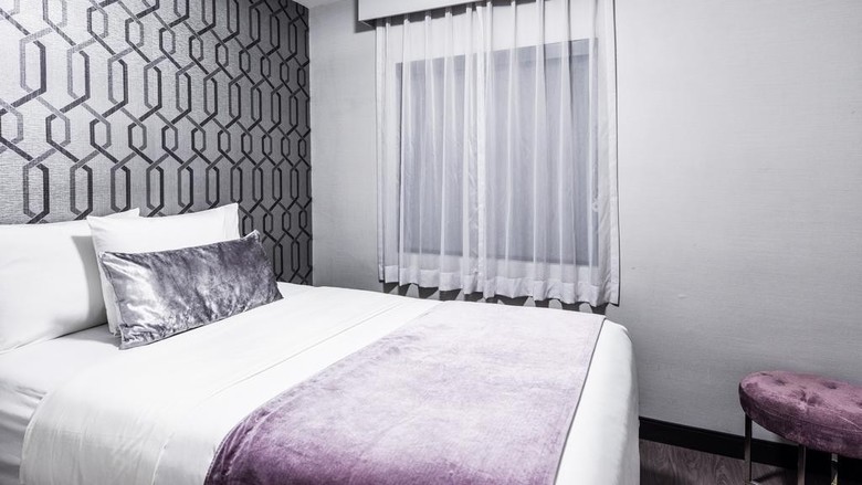 Surestay Collection By Best Western Saharan Hotel