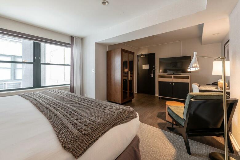 Hotel Indigo Chicago Gold Coast