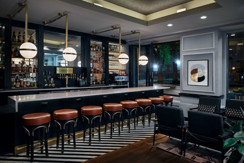 Hotel Indigo Chicago Gold Coast