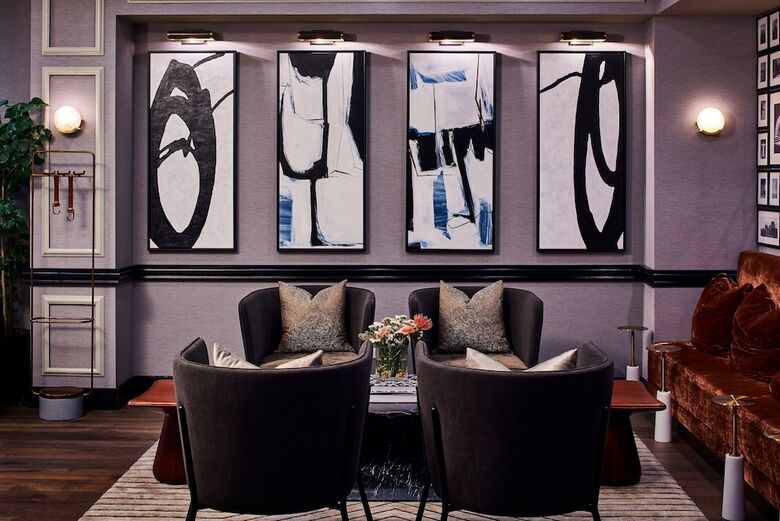 Hotel Indigo Chicago Gold Coast