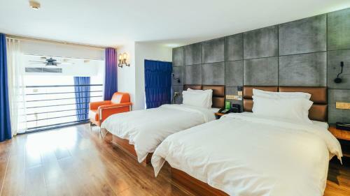 Viz Culture & Arts Apartment