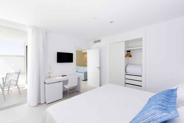Reverence Mare Hotel Adults Only