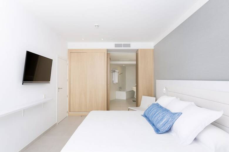 Reverence Mare Hotel Adults Only