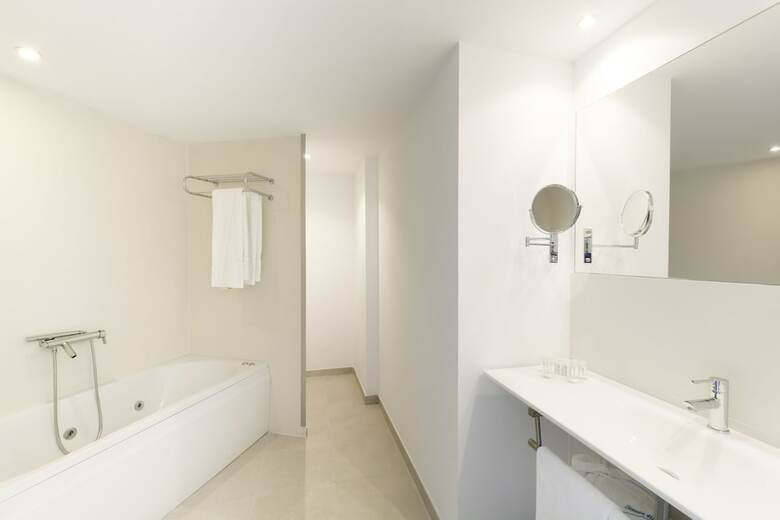 Reverence Mare Hotel Adults Only
