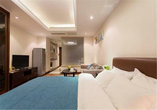 Qingdao Jinshan We+ Holiday Apartment ?wusi Square?