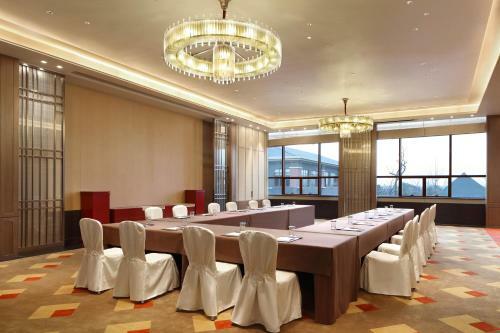 Hotel Four Points By Sheraton Chengdu, Anren