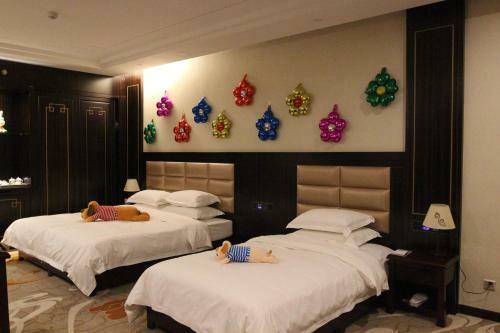 Dunhuang Hua Xia International Hotel