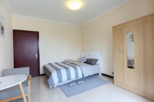 Guiyang Miao Station Hostel