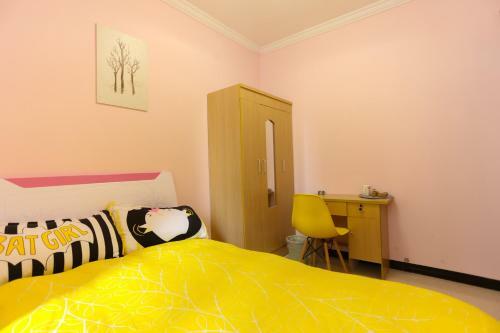 Guiyang Miao Station Hostel