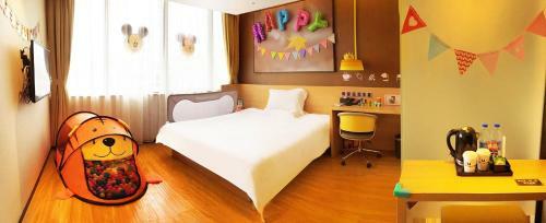 Iu Hotel Shenyang Railway Station Sk Transfer Center