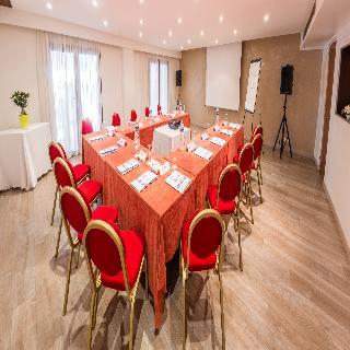 Ariane Hotel