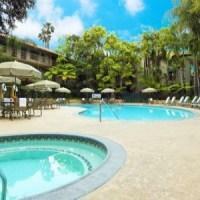 Hotel Radisson Suites Covina