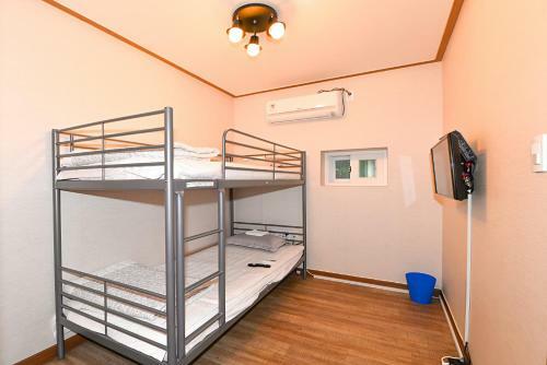 Hostal Story House